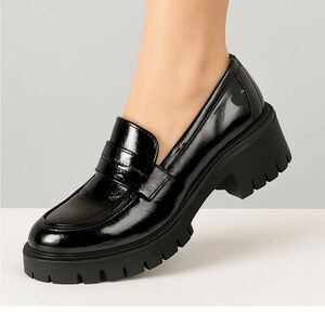 Black Patent Chunky Platform Loafers – Y2K Style